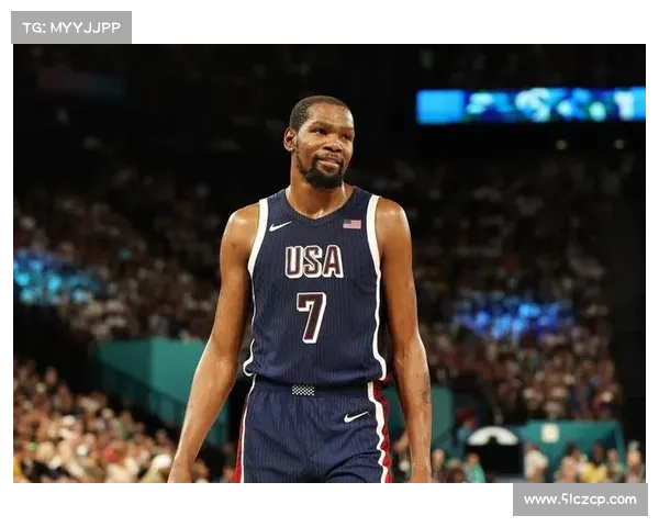 杜兰特社媒声援阿门汤普森怒怼特纳言论引发激烈线上争论